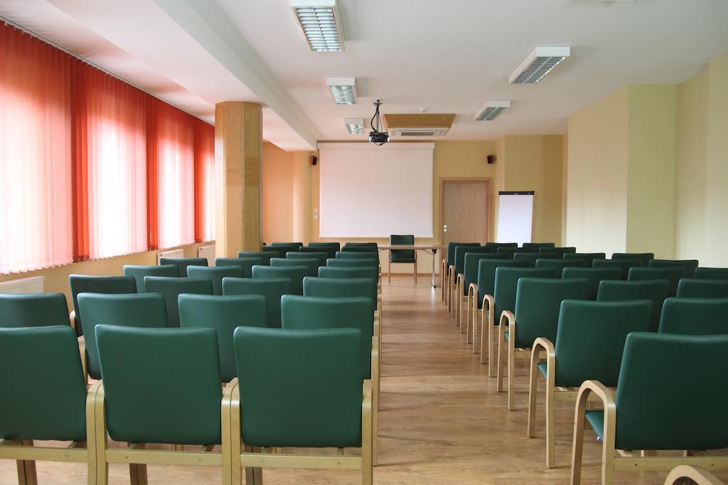 Hotel Labedy Гливице Екстериор снимка