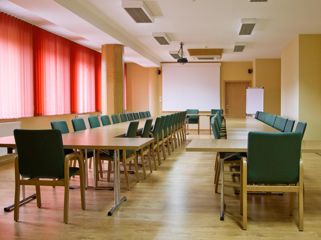 Hotel Labedy Гливице Екстериор снимка