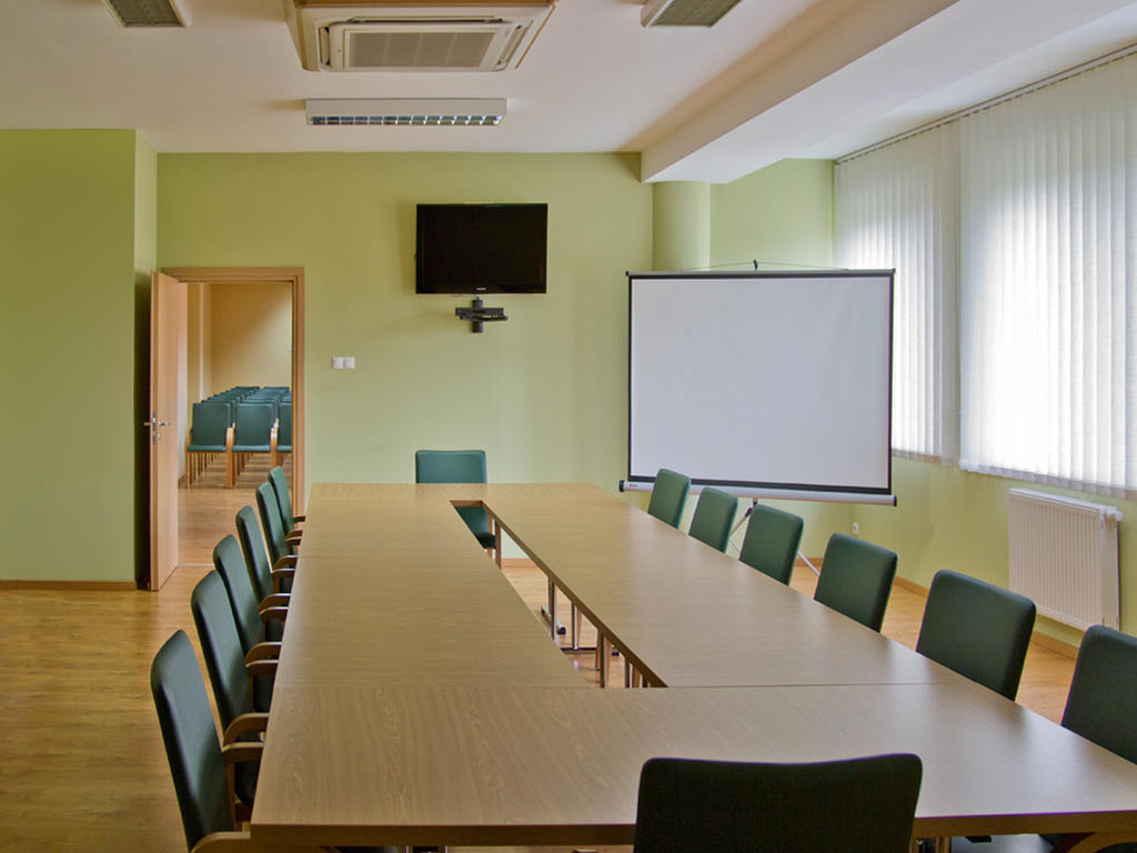 Hotel Labedy Гливице Екстериор снимка